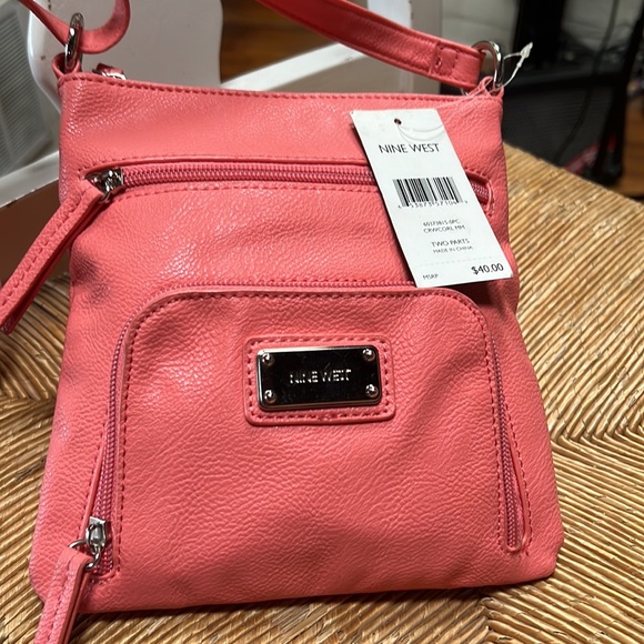 NWT Nine West bag small faux pebbled leather, salmon w silver hardware so cute! - Picture 6 of 10